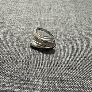 Elegant Silver Women's Ring